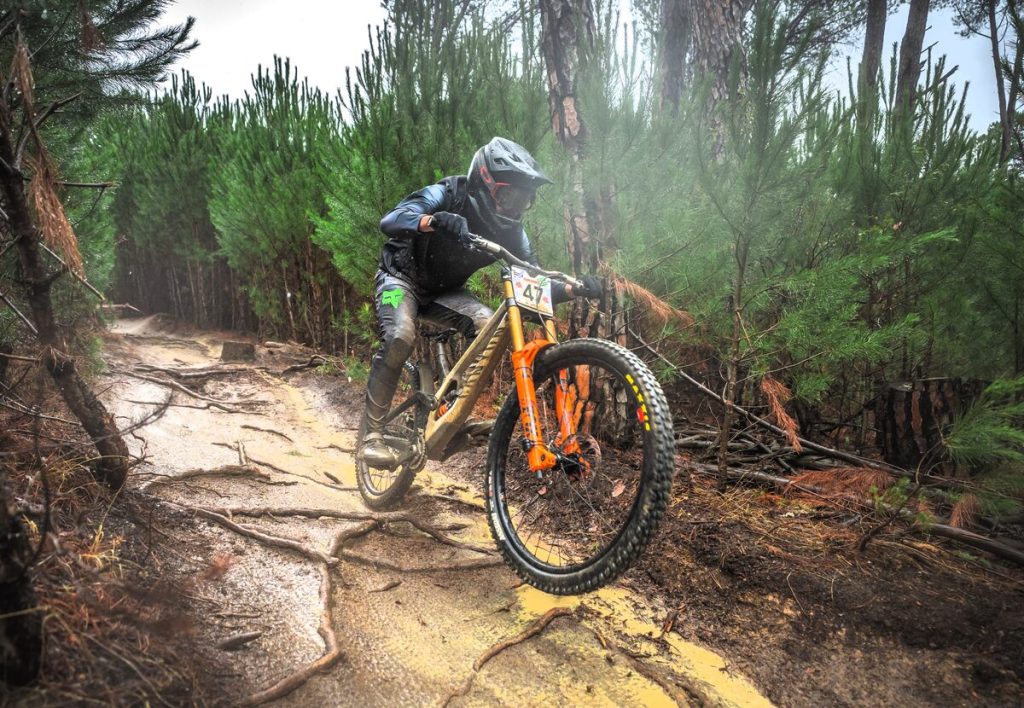 Xavi Gomes in action at the Western Cape Down Hill Series #4 held in Paarl in April. Photos: Chris Taylor