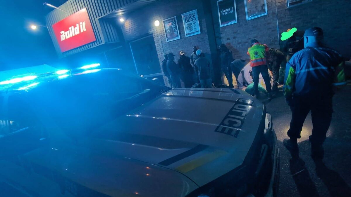 Members conducted stop-and-search operations,