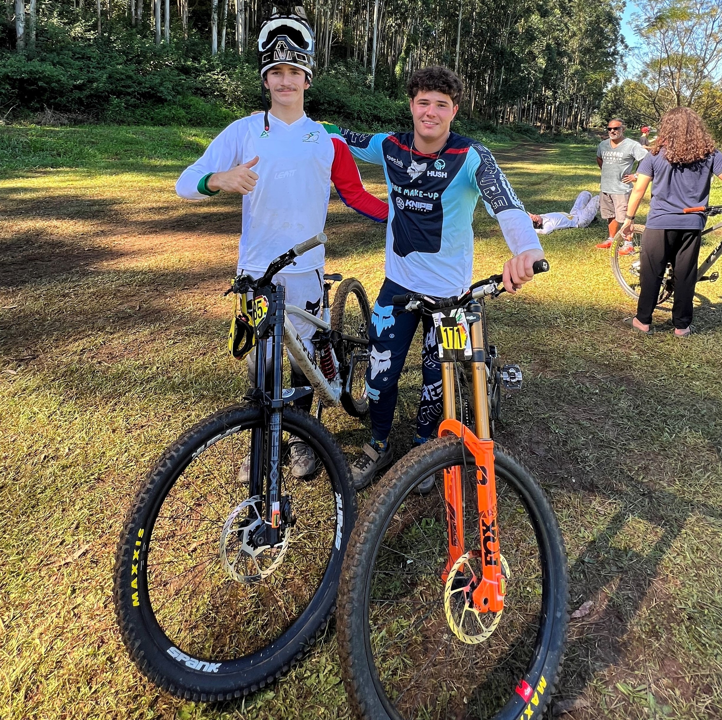 Zak Jones (left) and Xavi Gomes, friends since their mountain biking days on the dirt mounds in Kenridge, are ready to take part in the UCI Mountain Bike World Championships in Italy. Photo: Miguel Gomes