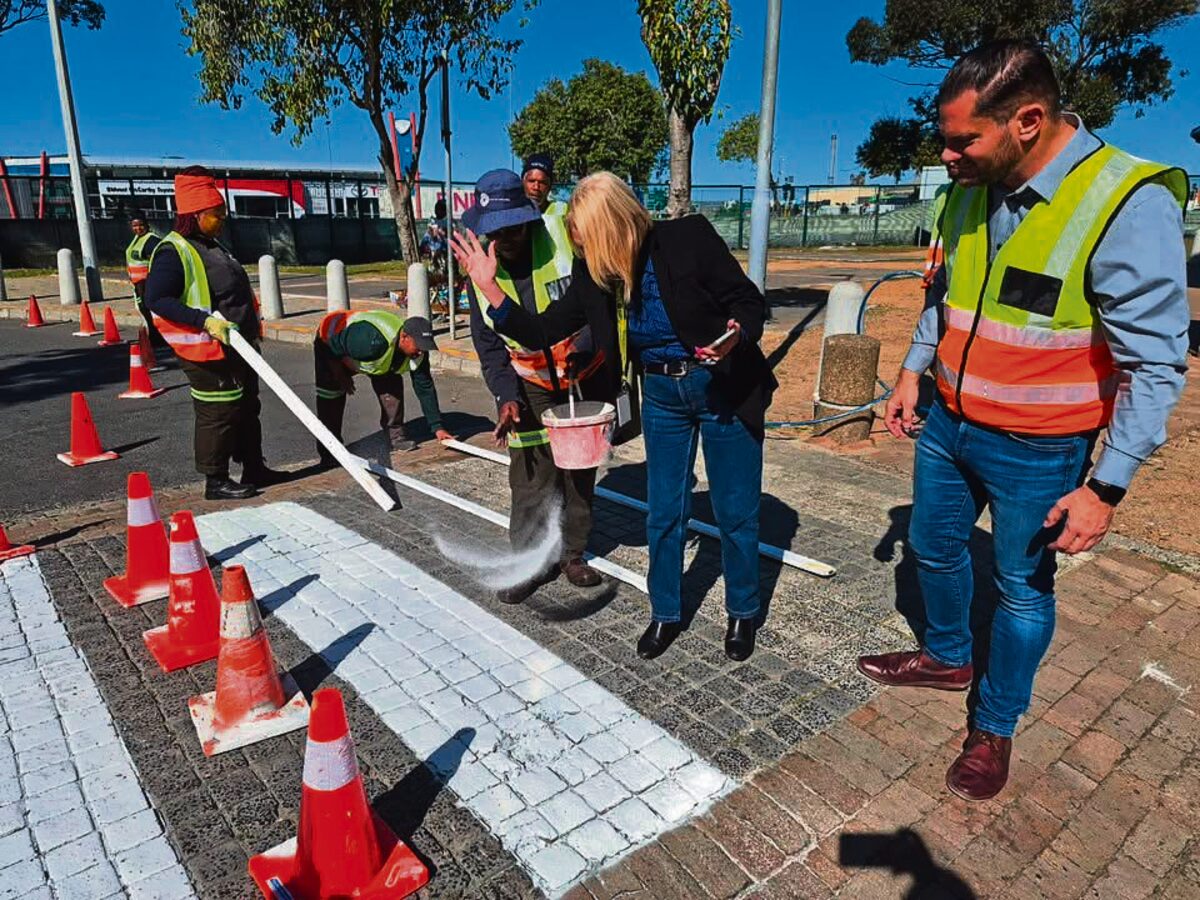 Road markings at the Potsdam Transport Hub were refreshed.