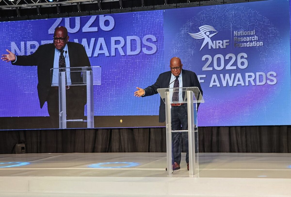 Professor Jonathan Jansen receives his lifetime achievement award from the National Research Foundation.