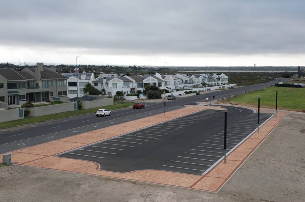 Table View beachfront project is on track