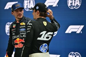 Max dominates Marina Bay qualifying to complete weekend double