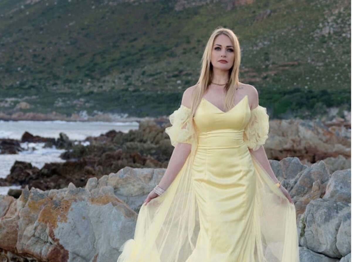 Chanelle Badenhors from Bloubergstrand, is among the top 30 finalists in this year's Mrs South Africa competition.