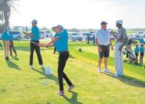 Gholfkliniek aangebied vir jong spelers