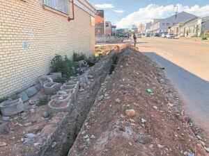 Constitution Road woes continue
