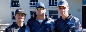 Drie mylpale vandag in die Knox-huis gevier