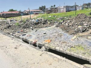 Mayor addresses water woes, damaged bridges