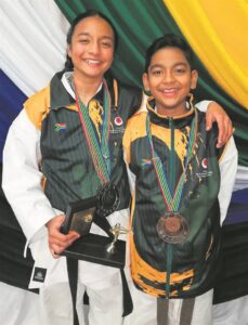 Siblings won at world champs