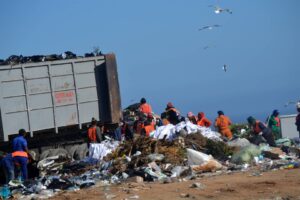 Illegal dumping at Hillwagt Tip, Kariega
