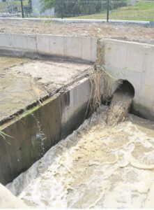 Riool in rivier – ekologiese ramp wag
