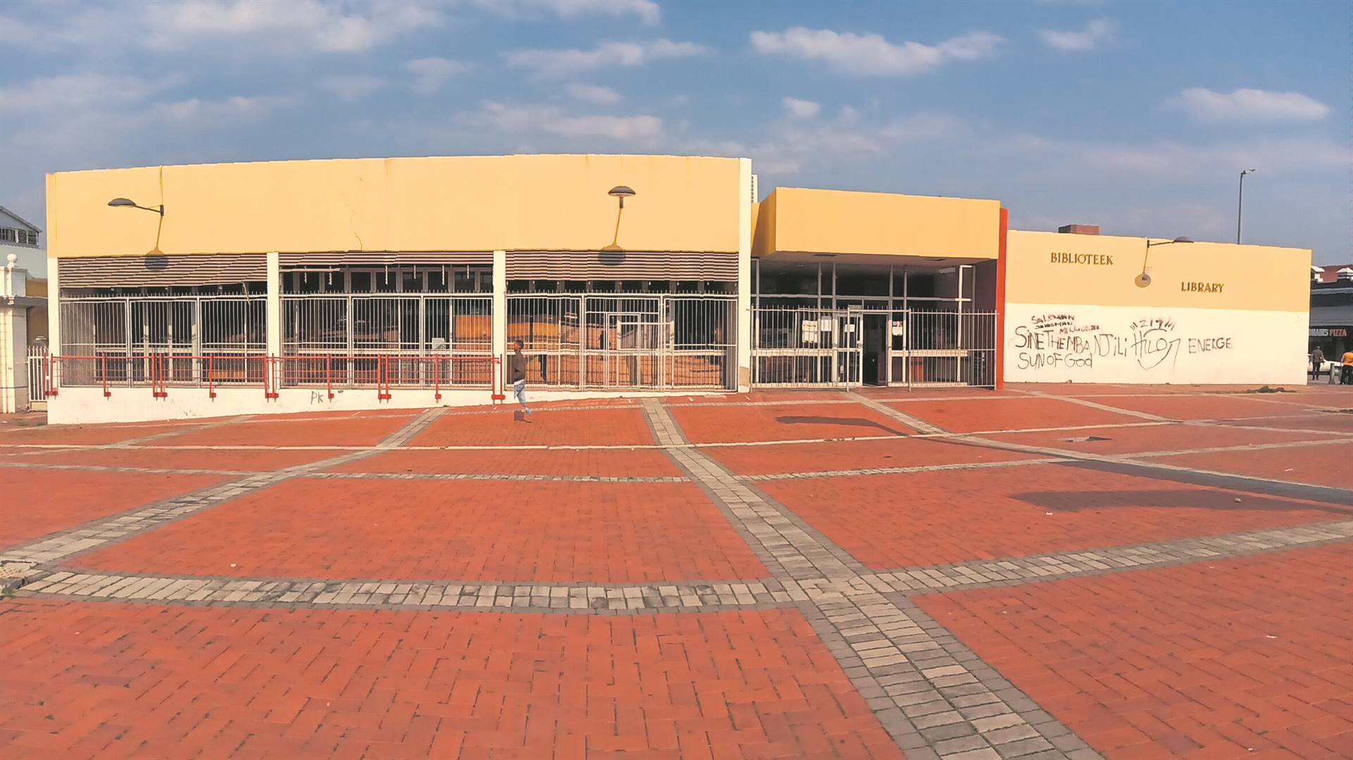 Uitenhage library 