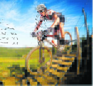 Cyclists tackling tough PE to Plett race