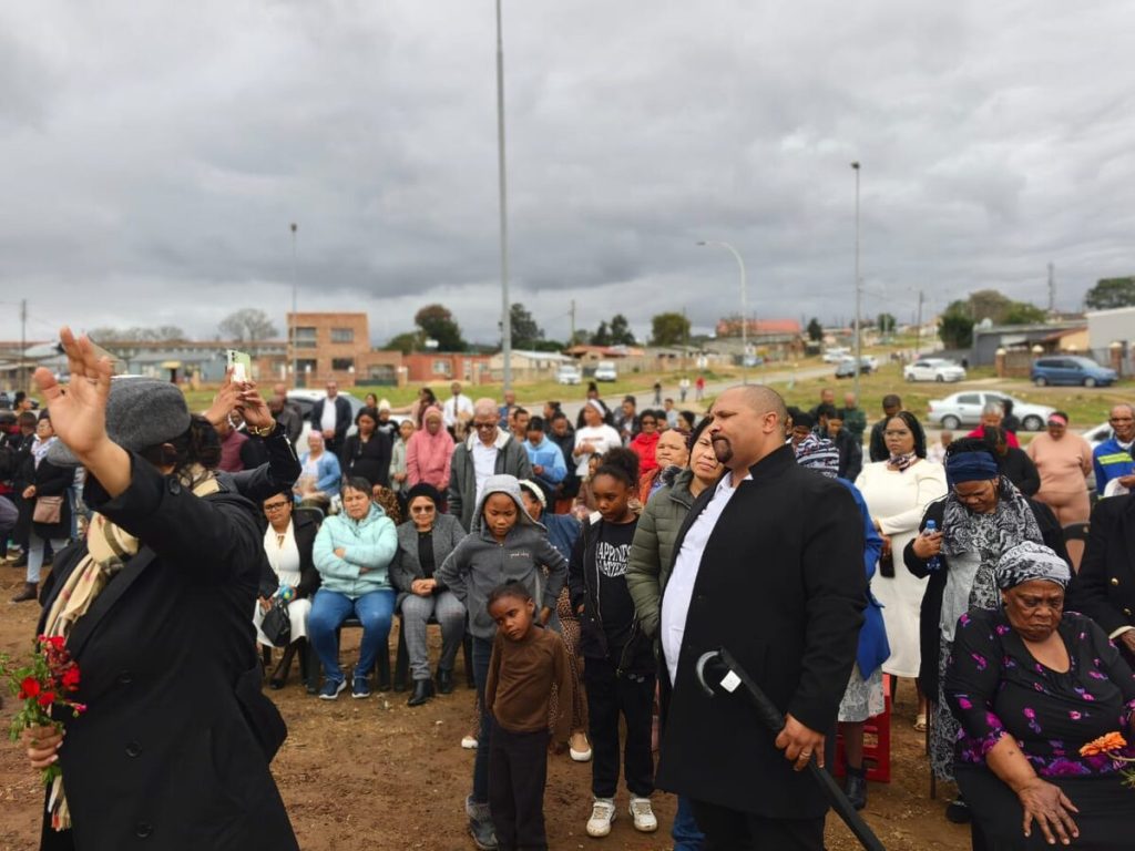 Residents of Kamesh Precinct showed up in numbers in support of the memorial service.