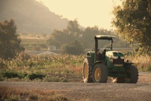 Mini-expo demonstrates smart farming tech to farmers