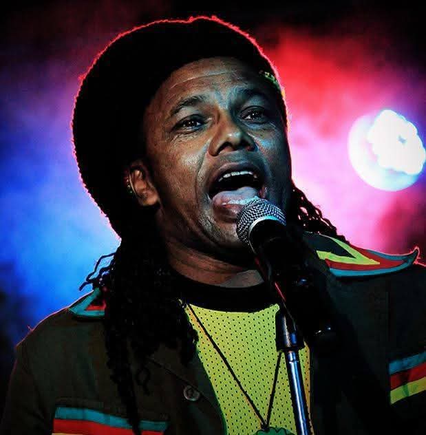 SA music legend Melvyn Matthews, creator of ‘Weekend Special’, dies