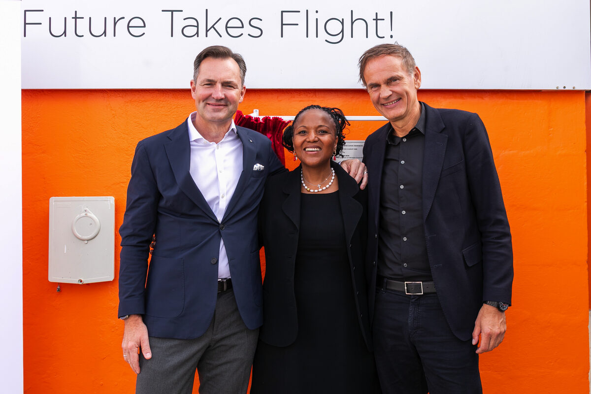 Volkswagen Brand CEO Thomas Schäfer, Volkswagen Group Africa’s Corporate and Government Affairs Director Nonkqubela Maliza, Volkswagen Group CEO Dr Oliver Blume.