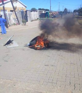 Betogings in Phomolong by Hennenman duur voort