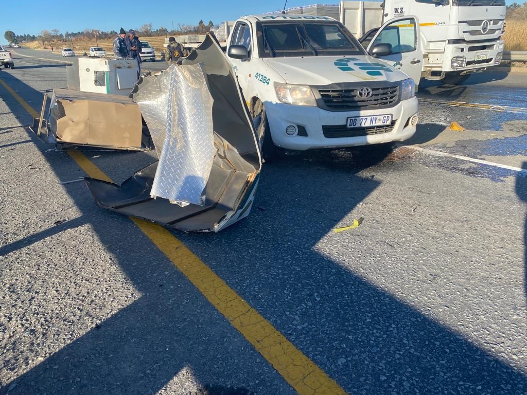 A security company vehicle was travelling from Bea