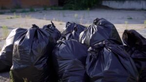 Refuse removal inadequate