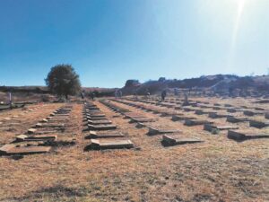 Konsentrasiekamp, kerkhof skoongemaak