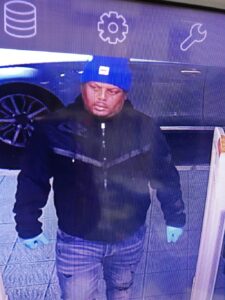 Gauteng police members rob Welkom man of cellphone