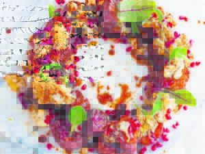 Blomkool-en-patat-Kerskrans vir feestafel