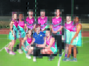 Ringbalklub bars uit sy nate