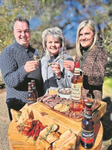 Kuier, proe en eet saam op fees by Bfn