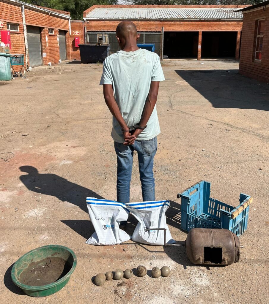 Intensive operations under the auspices of Vala uMgodi have resulted in the arrest 28 men on charges ranging from dealing in drugs, illegal firearms and ammunition to illicit mining