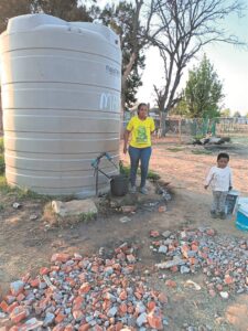 Finds water after 3 days