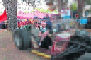 Hy is bekend vir sy werk met Rat Rods