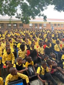 Reunion to rebuild school