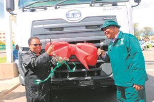 Truck to relieve waste mess