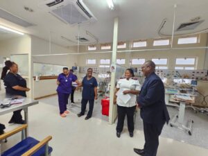 Medical staff thanked for their helping of bus accident survivors