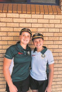 Geklee vir toer na Italië