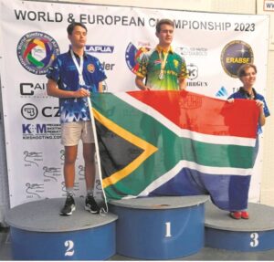 Skuts sit wêreld ore aan