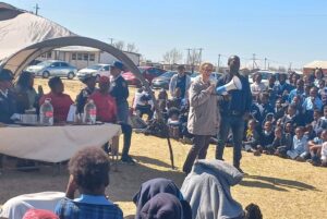 Polisie spreek jeug in oor tienerswangerskap toe