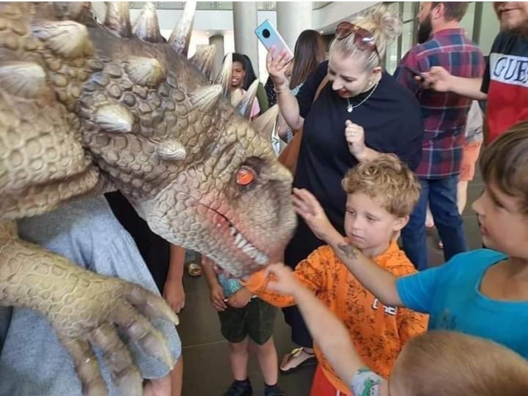Get ready for the Jurassic Giants Festival — a larger-than-life experience, featuring life-size animatronic dinosaurs. This 10 000m² outdoor event includes Dino Exhibits, reptile shows, DJs, rides, color & foam parties, food stalls, markets, and more.