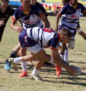 Skole pak mekaar in Wesgrow-stryd