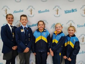 Excel in qualifying round on horseback