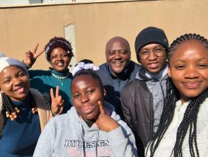 All the market’s a stage for this talent