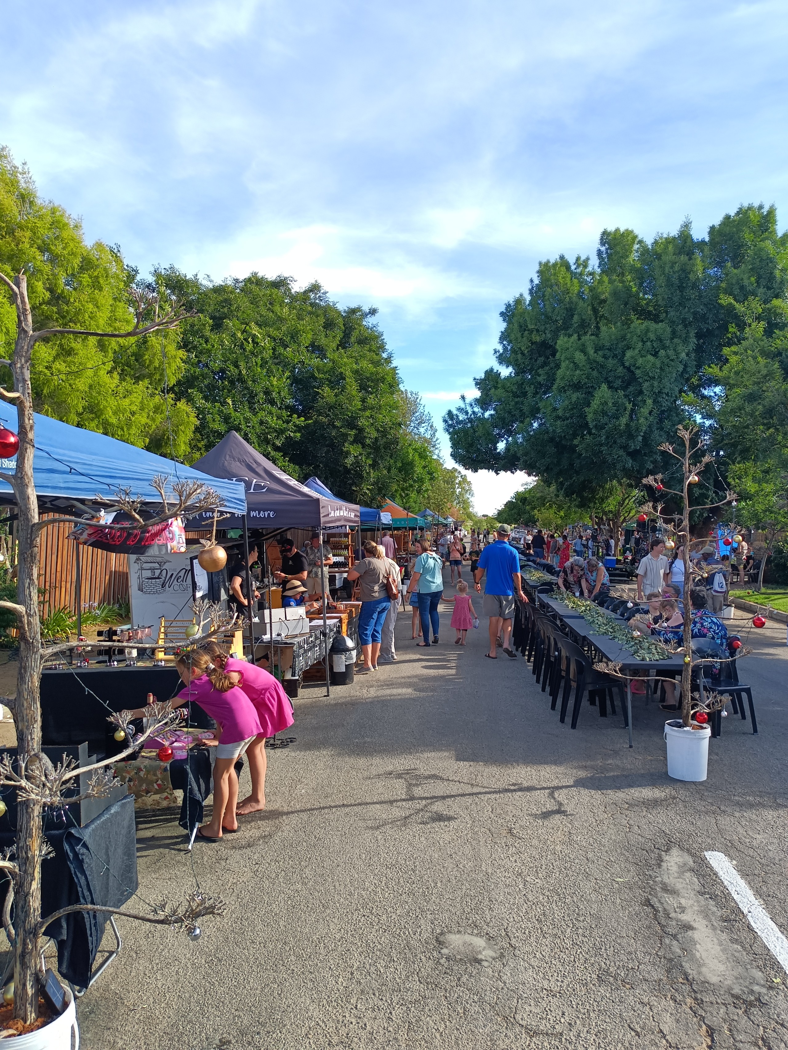 'n Reuse-liggiefees-en-straatmark vind op Vrydag 5 Desember voor die Bult-aftreeoord in Bultfontein plaas.