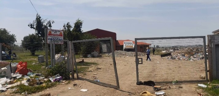 Jessica Nel, DA councillor, has demanded urgent accountability from the municipality for the prolonged absence of municipal workers from the Parks and Recreation Department in Allanridge.