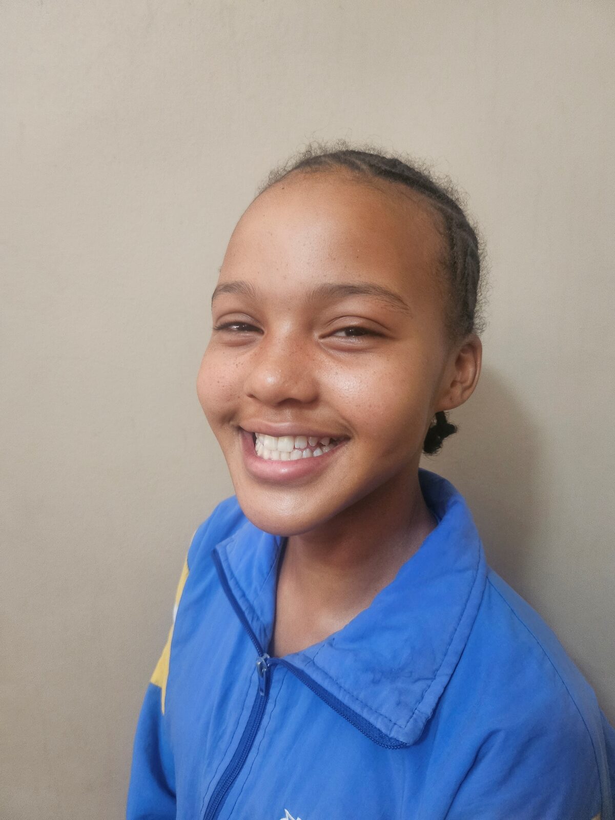 Botshelo Seutloali, head girl of the Laerskool Odensia, with her message to participating teams.