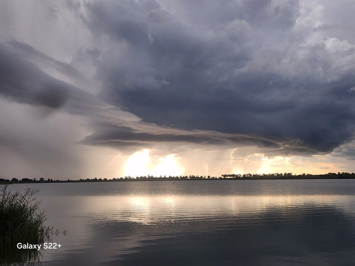 Sonsondergang oor Toronto Pan ná die storm Sondag. FOTO: Leodorio de Andrade