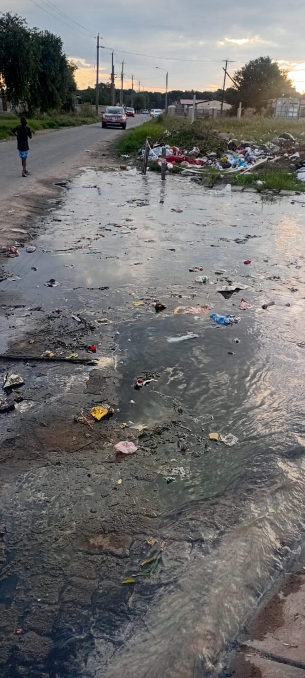 This image has an empty alt attribute; its file name is Patrick3_75223-scaled.jpeg
The neighbourhood watch warns that prolonged exposure to sewage pollution places residents at risk of health and environmental problems.  PHOTOS: Supplied