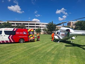 Twee helikopters haas drie pasiënte na hospitaal in Bloemfontein