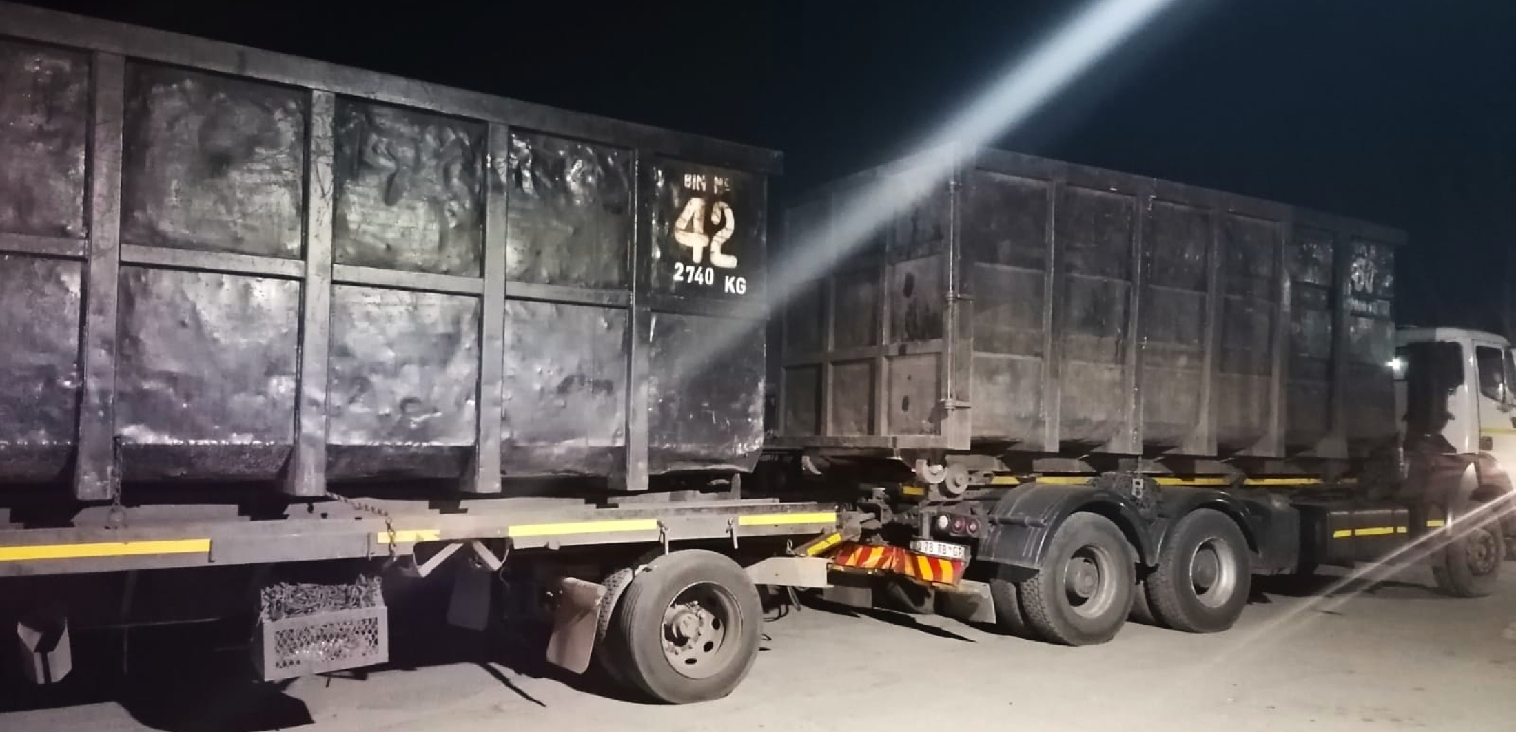 Off-duty police officers intercept truck with copper cable worth R1,8 million