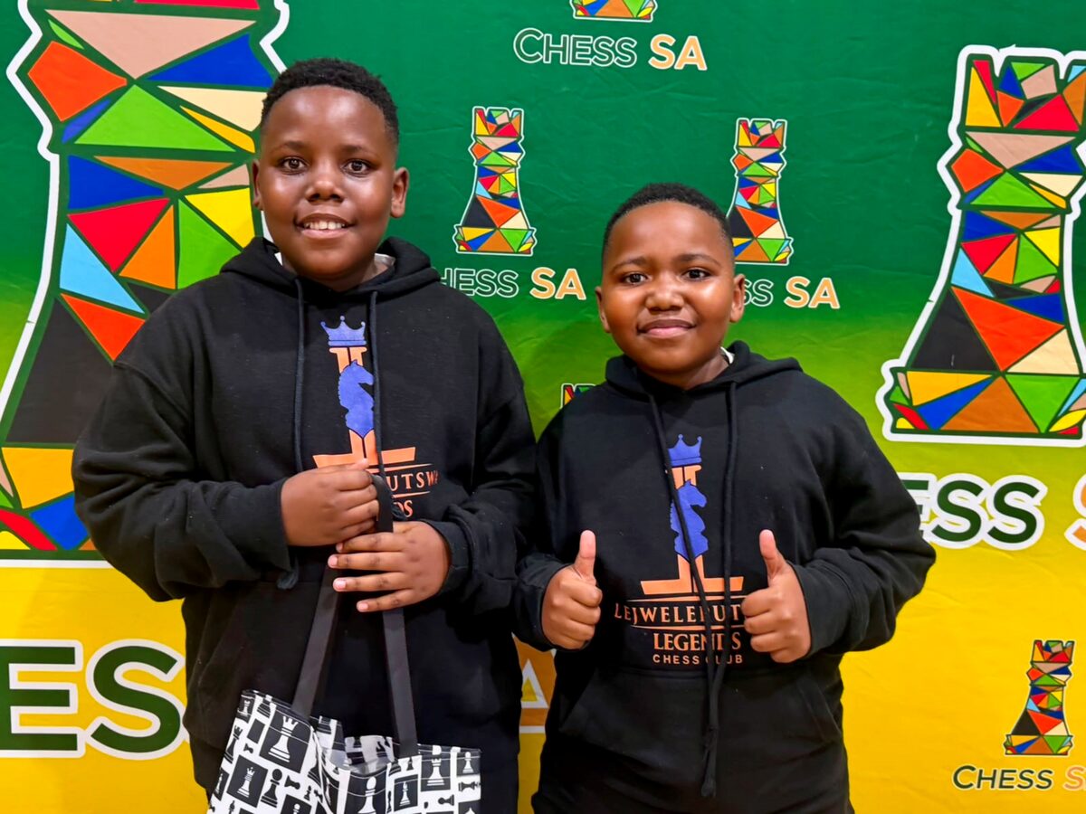 Brothers Olam (10) and Zoe Majola (9)